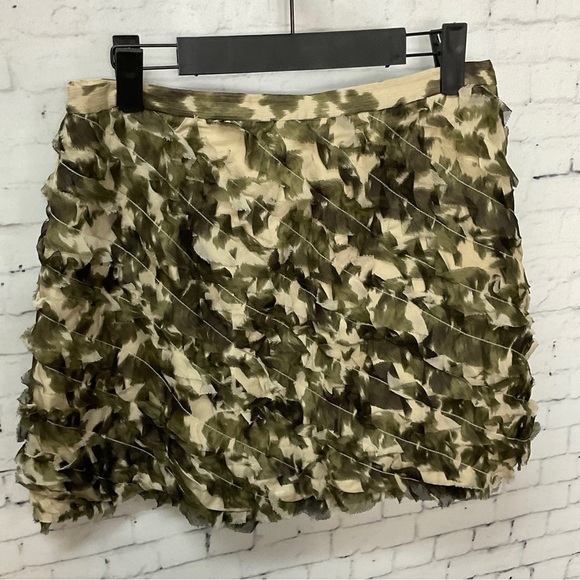 J Crew Women Silk Army Green Camouflage Animal Print Mini Skirt Sz 4 T2 - Picture 6 of 9